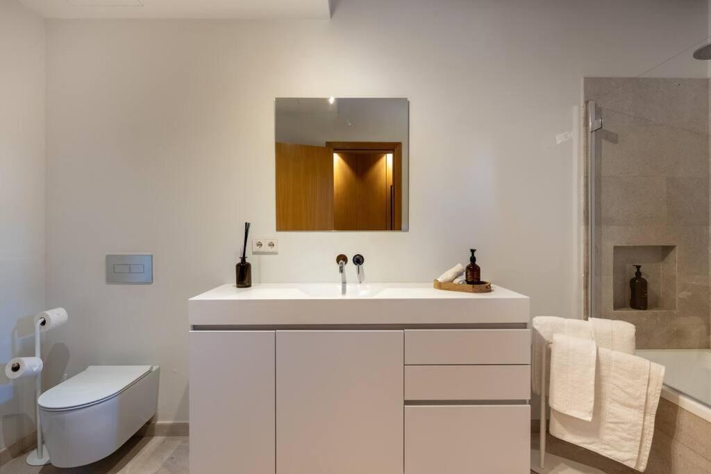 La Casa De Grandes Brand New 5br With Pool Villa Ruberts